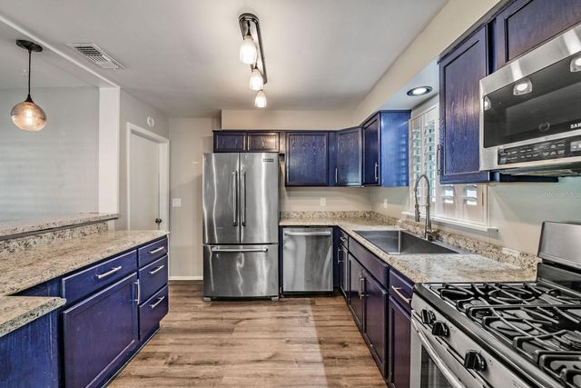 6735 23RD STREET N, St Petersburg, FL 33702