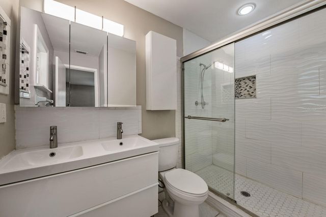 6735 23RD STREET N, St Petersburg, FL 33702
