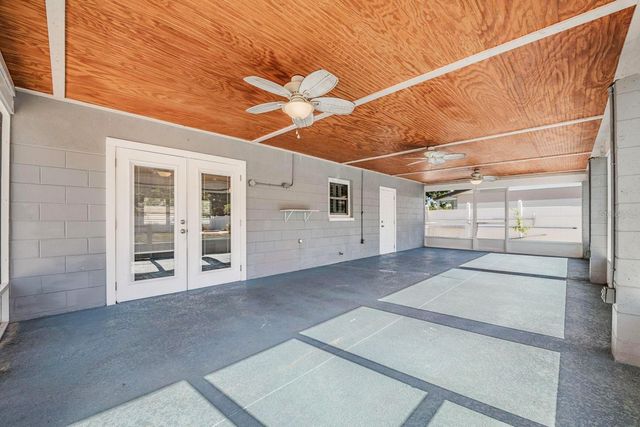6735 23RD STREET N, St Petersburg, FL 33702