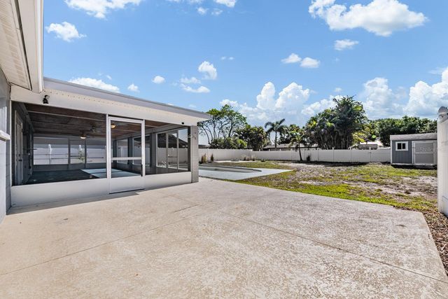 6735 23RD STREET N, St Petersburg, FL 33702