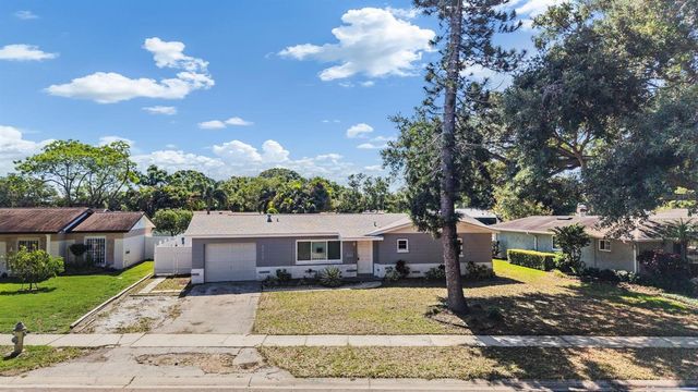 6735 23RD STREET N, St Petersburg, FL 33702