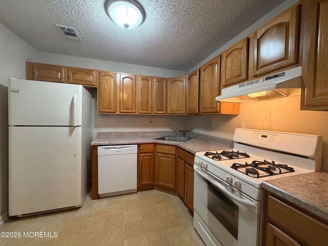 164 Frontier Way, Tinton Falls, NJ 07753