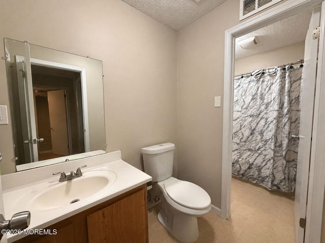 164 Frontier Way, Tinton Falls, NJ 07753
