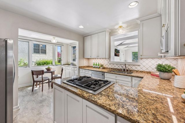 2720 Sunset Boulevard, Minneapolis, MN 55416