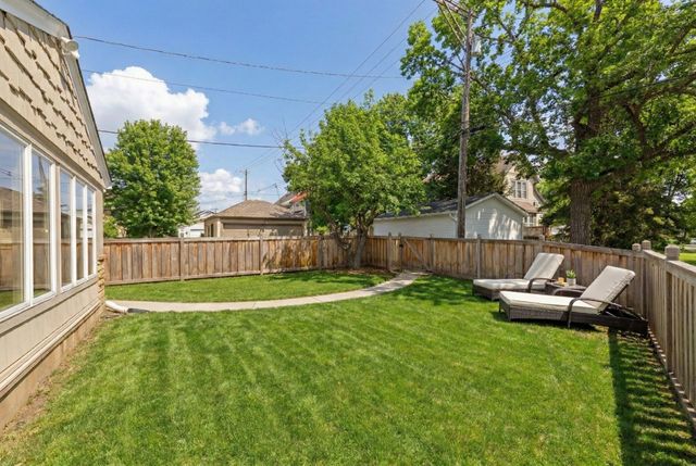 2720 Sunset Boulevard, Minneapolis, MN 55416