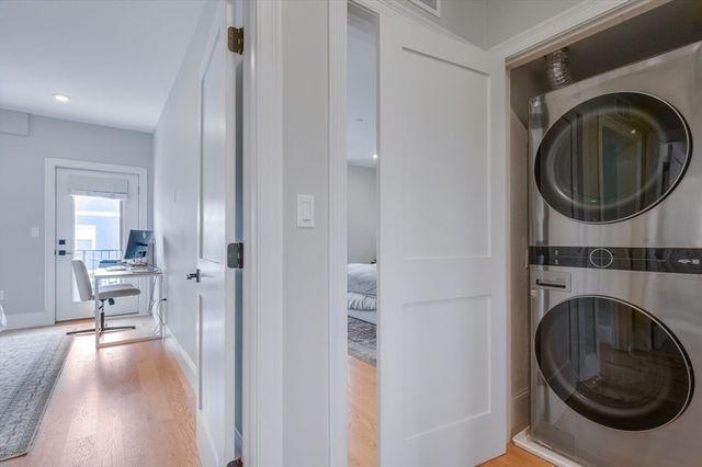 31 Boardman St 2, Boston, MA 02128