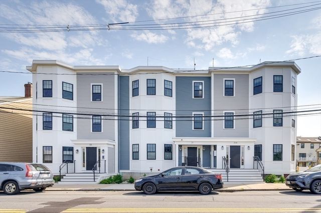 31 Boardman St 2, Boston, MA 02128