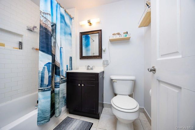 141-16 84th Drive 4B, Briarwood, NY 11435