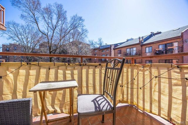 141-16 84th Drive 4B, Briarwood, NY 11435