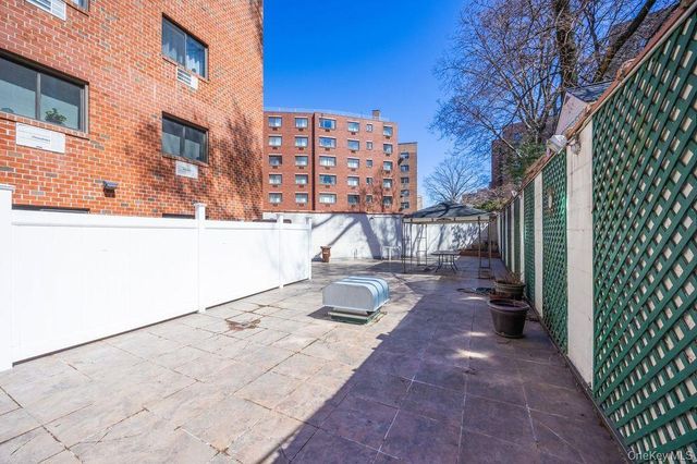 141-16 84th Drive 4B, Briarwood, NY 11435