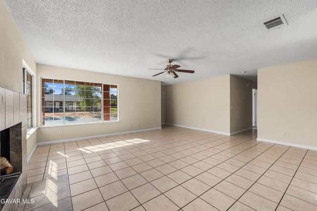 36868 95th Street, Littlerock, CA 93543