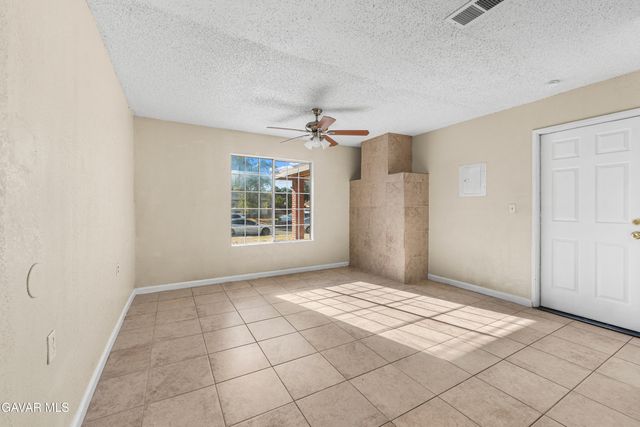 36868 95th Street, Littlerock, CA 93543