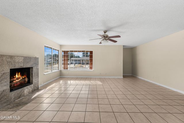 36868 95th Street, Littlerock, CA 93543