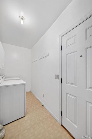 1401 Westin Drive, St Peters, MO 63303