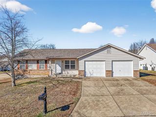 1401 Westin Drive, St Peters, MO 63303