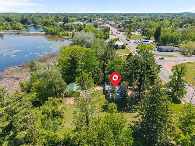 616 W MAIN STREET, Wautoma, WI 54982