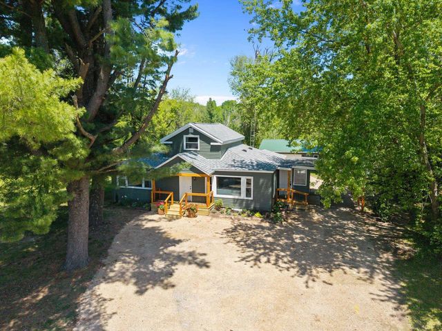616 W MAIN STREET, Wautoma, WI 54982