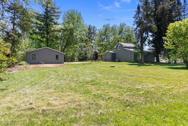 616 W MAIN STREET, Wautoma, WI 54982