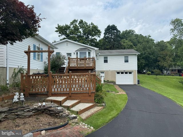 1405 WILDWOOD DR, Fallston, MD 21047