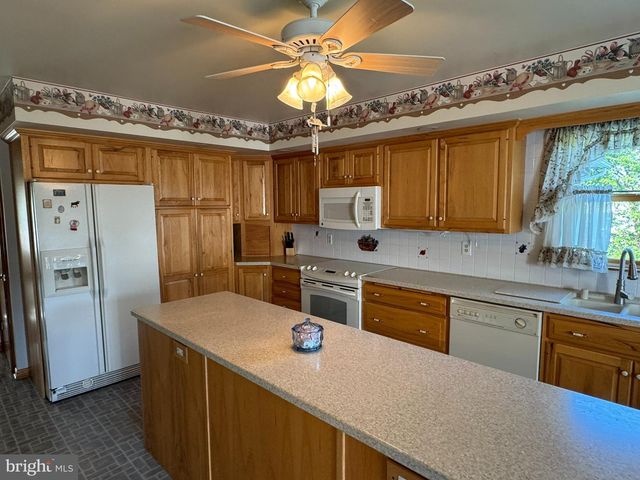 1405 WILDWOOD DR, Fallston, MD 21047
