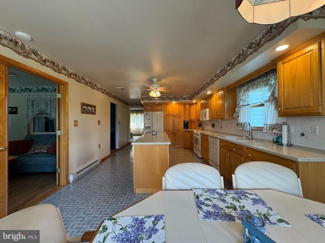 1405 WILDWOOD DR, Fallston, MD 21047