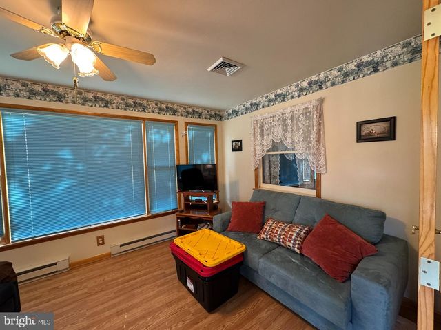 1405 WILDWOOD DR, Fallston, MD 21047