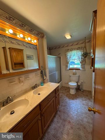 1405 WILDWOOD DR, Fallston, MD 21047