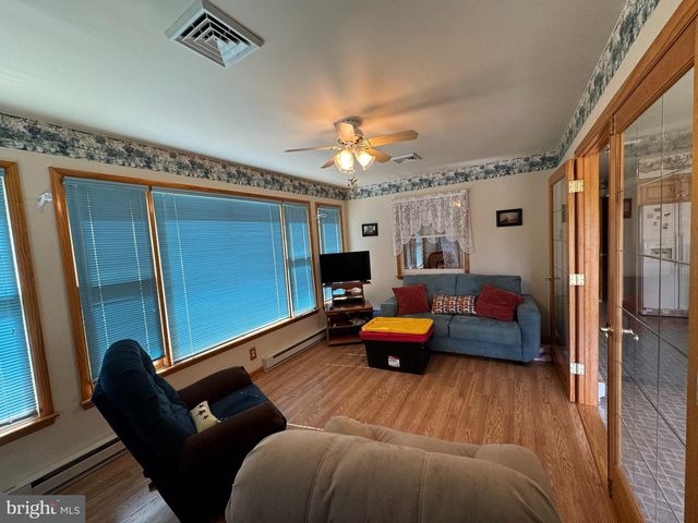 1405 WILDWOOD DR, Fallston, MD 21047