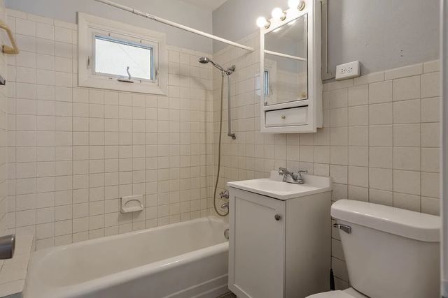 1003 E Hosmer Street, Loves Park, IL 61111