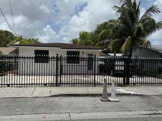 67 NW 34th St, Miami, FL 33127