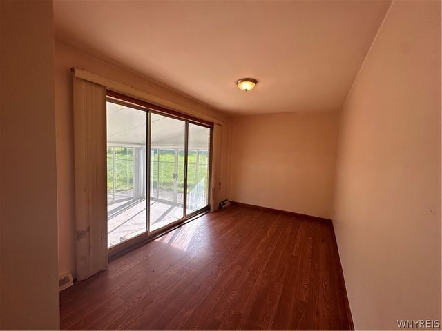 37 Brian Lane, West Seneca, NY 14224