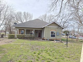 302 Newsom Road, Mesquite, TX 75149