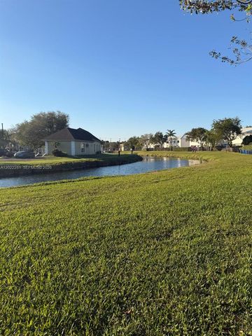 15832 SW 91st Ct B, Palmetto Bay, FL 33157