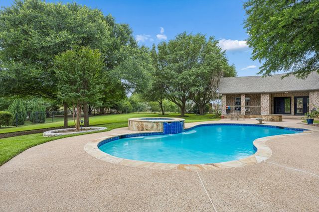 1323 Steeple Chase Lane, Aledo, TX 76008