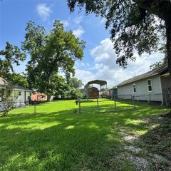 112 E Pearce Street, Baytown, TX 77520