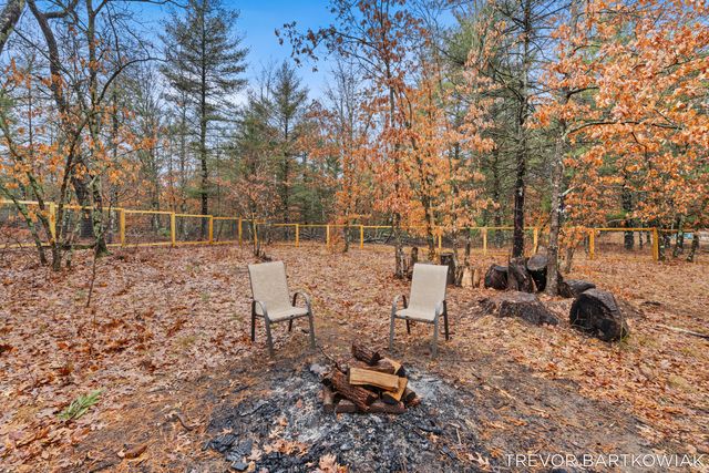 1060 Chicago Drive, Blue Lake Twp, MI 49461