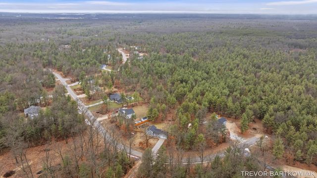 1060 Chicago Drive, Blue Lake Twp, MI 49461