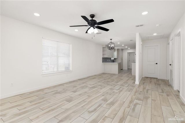 321 E Stubbs Street, Edinburg, TX 78539