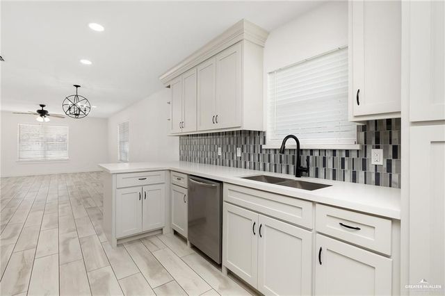 321 E Stubbs Street, Edinburg, TX 78539