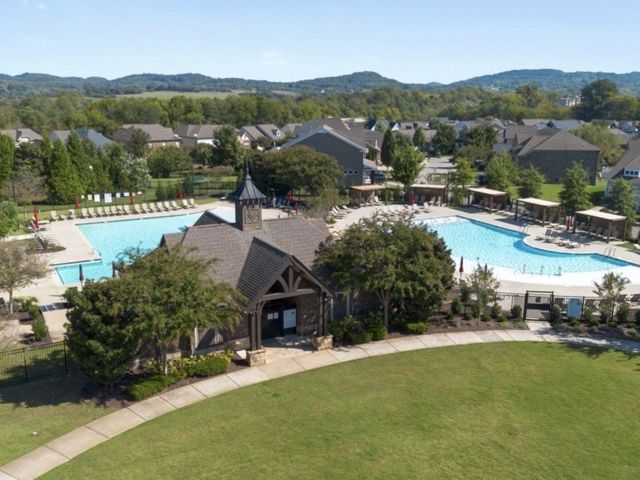 3544 Burgate Trl, Thompsons Station, TN 37179