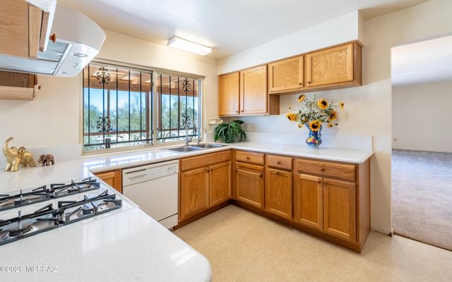 1420 S Corsica Place, Tucson, AZ 85748