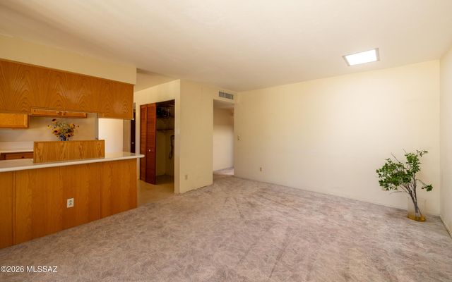 1420 S Corsica Place, Tucson, AZ 85748