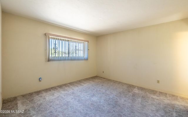 1420 S Corsica Place, Tucson, AZ 85748