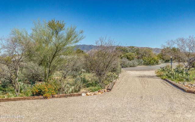 1420 S Corsica Place, Tucson, AZ 85748