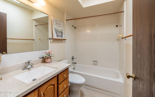 1420 S Corsica Place, Tucson, AZ 85748