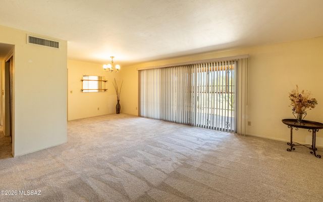 1420 S Corsica Place, Tucson, AZ 85748