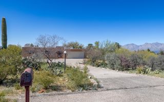 1420 S Corsica Place, Tucson, AZ 85748