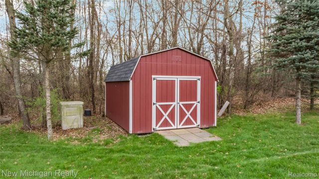 13445 Millie Court, Holly Township, MI 48442