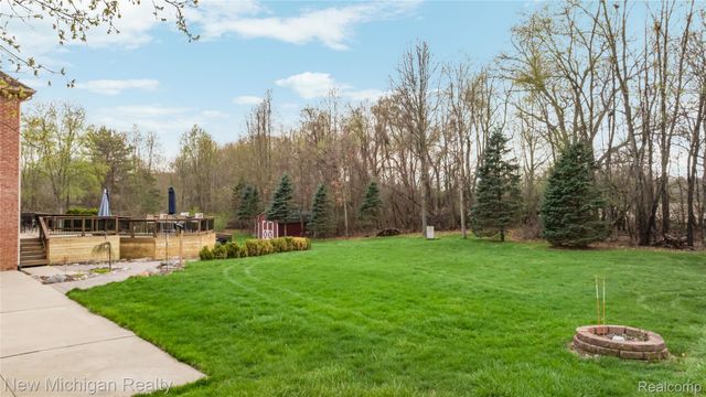13445 Millie Court, Holly Township, MI 48442