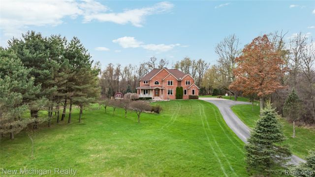 13445 Millie Court, Holly Township, MI 48442
